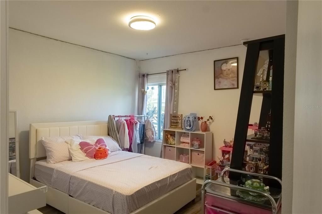 En Venta: $239,900 (3 camas, 2 baños, 1264 Pies cuadrados)