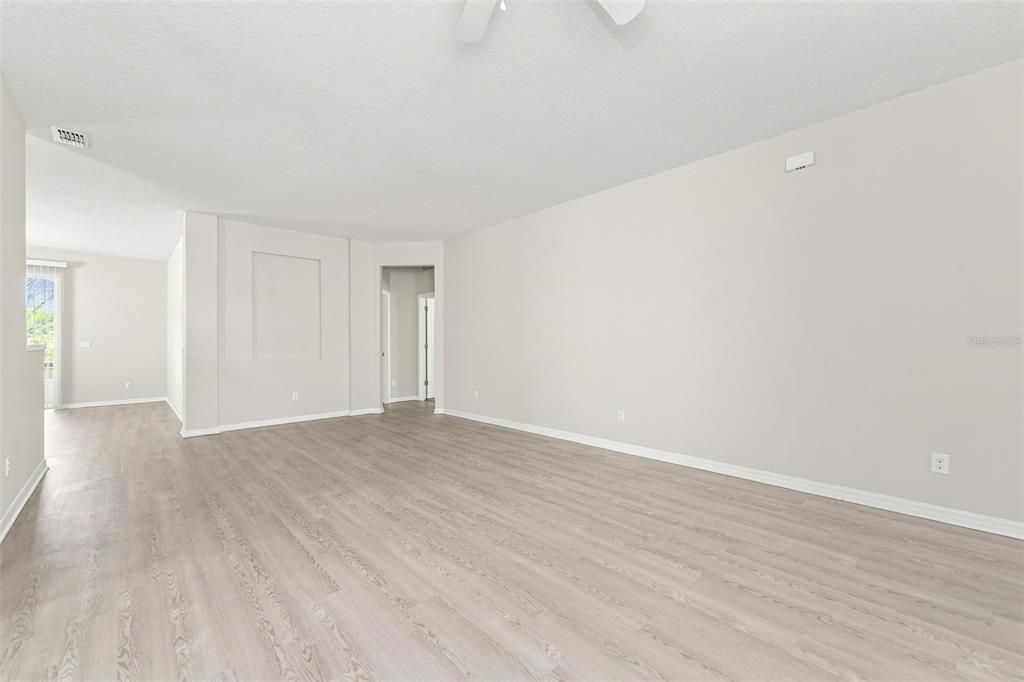 For Sale: $315,000 (4 beds, 2 baths, 1860 Square Feet)