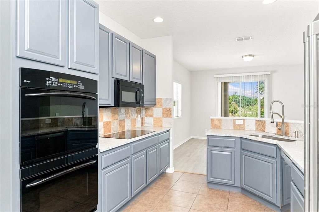 For Sale: $315,000 (4 beds, 2 baths, 1860 Square Feet)