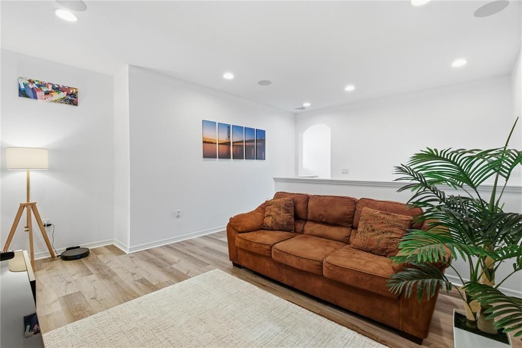 En Venta: $650,000 (3 camas, 2 baños, 2344 Pies cuadrados)
