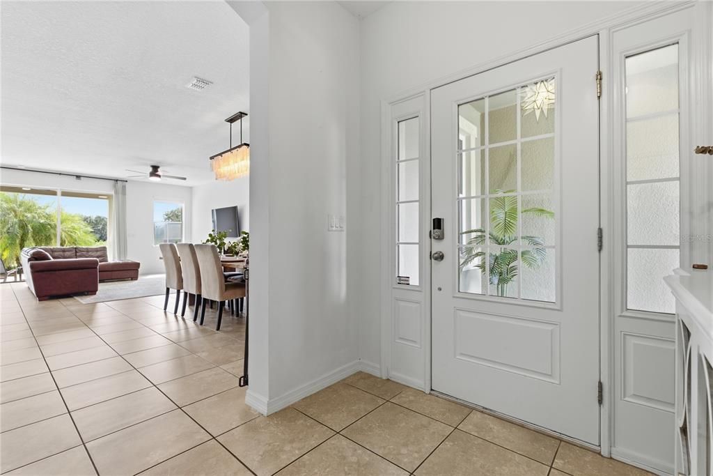 En Venta: $650,000 (3 camas, 2 baños, 2344 Pies cuadrados)