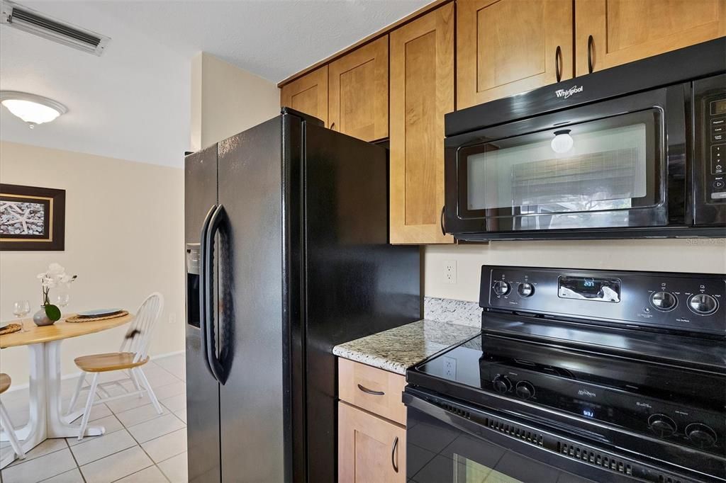 En Venta: $299,000 (2 camas, 1 baños, 777 Pies cuadrados)