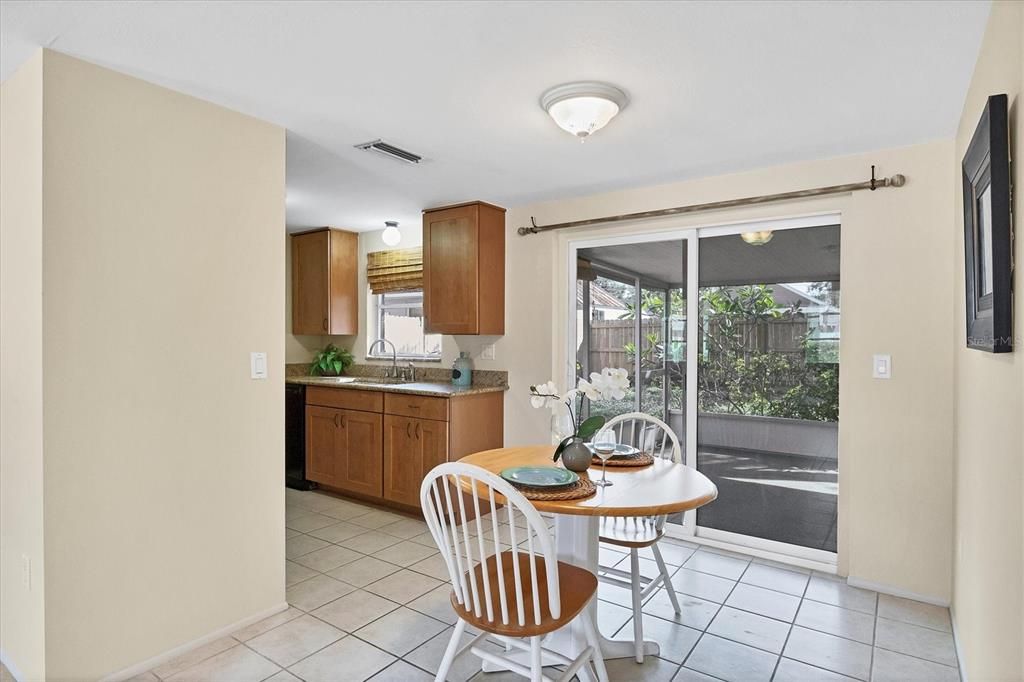 En Venta: $299,000 (2 camas, 1 baños, 777 Pies cuadrados)