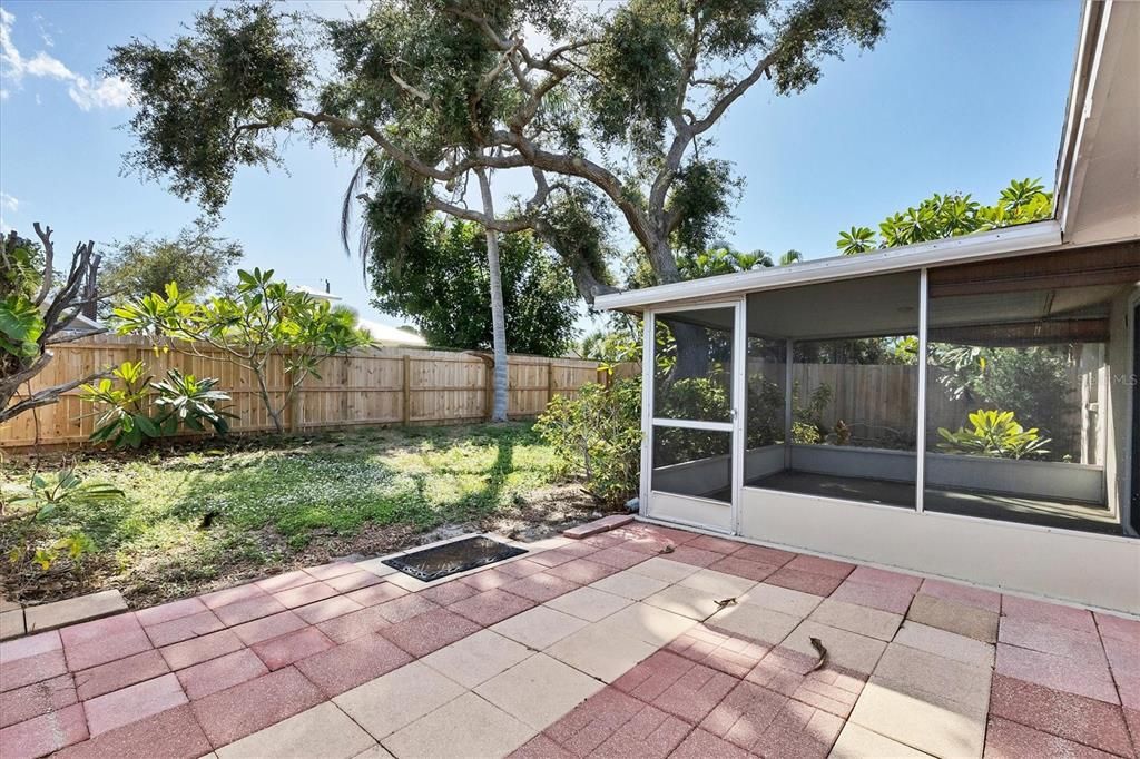 En Venta: $299,000 (2 camas, 1 baños, 777 Pies cuadrados)