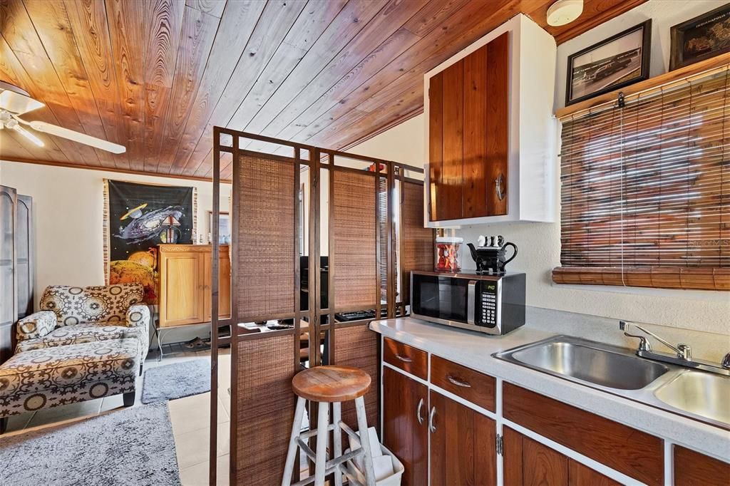 En Venta: $299,000 (2 camas, 1 baños, 777 Pies cuadrados)