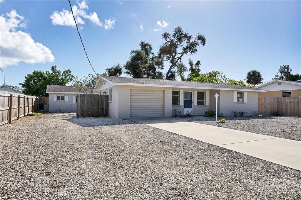 En Venta: $299,000 (2 camas, 1 baños, 777 Pies cuadrados)