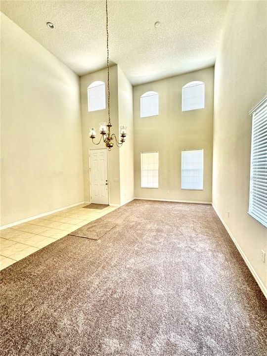 For Rent: $3,100 (4 beds, 2 baths, 2871 Square Feet)