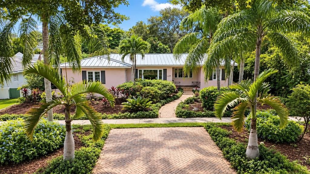 For Sale: $1,099,999 (2 beds, 2 baths, 1993 Square Feet)