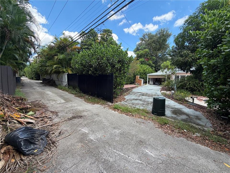 For Sale: $1,099,999 (2 beds, 2 baths, 1993 Square Feet)