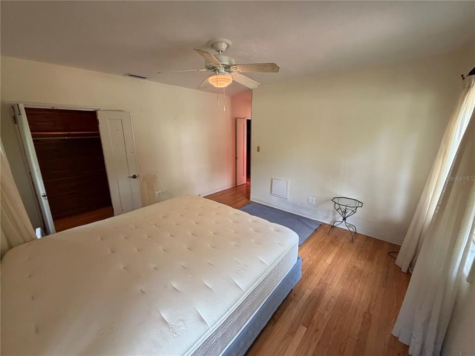 For Sale: $1,099,999 (2 beds, 2 baths, 1993 Square Feet)
