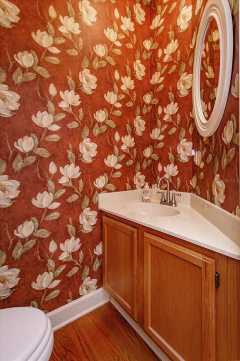 For Sale: $1,100,000 (6 beds, 5 baths, 4048 Square Feet)