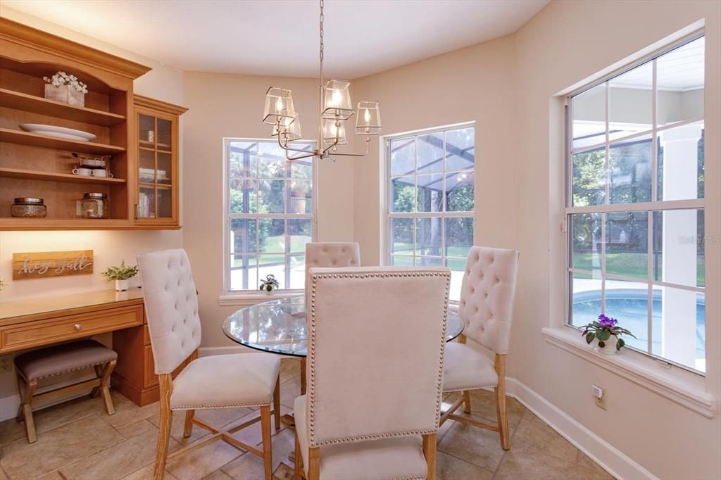 For Sale: $1,100,000 (6 beds, 5 baths, 4048 Square Feet)