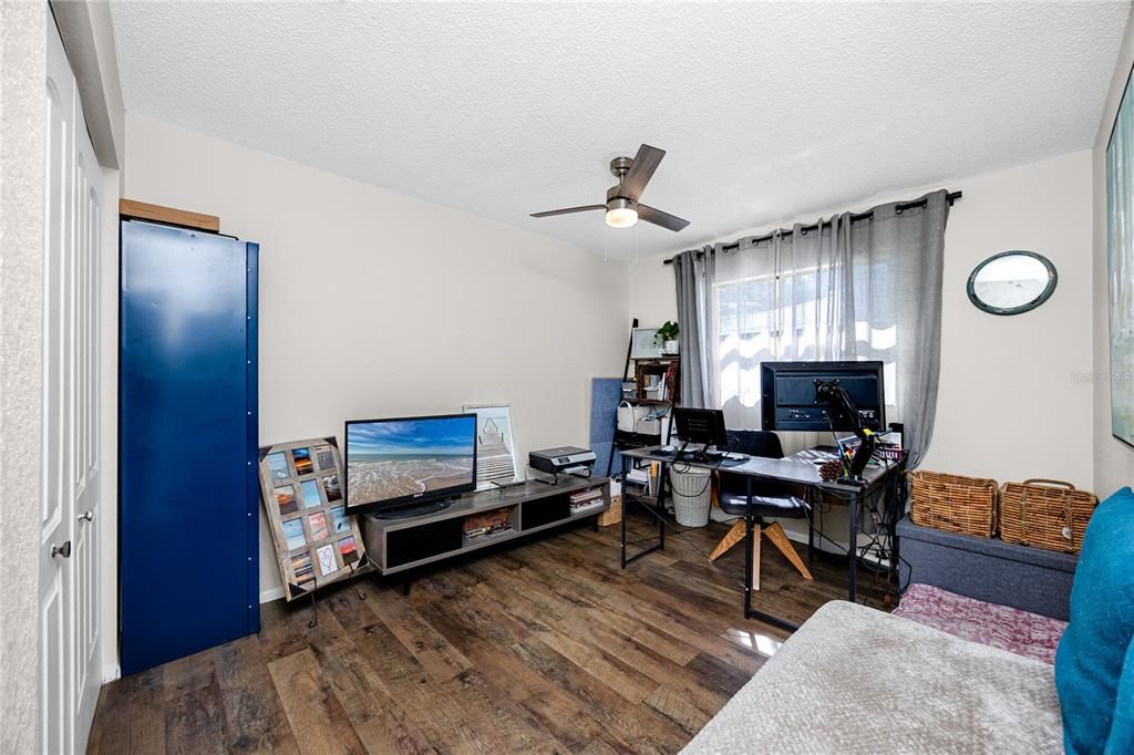 En Venta: $519,000 (3 camas, 2 baños, 1570 Pies cuadrados)