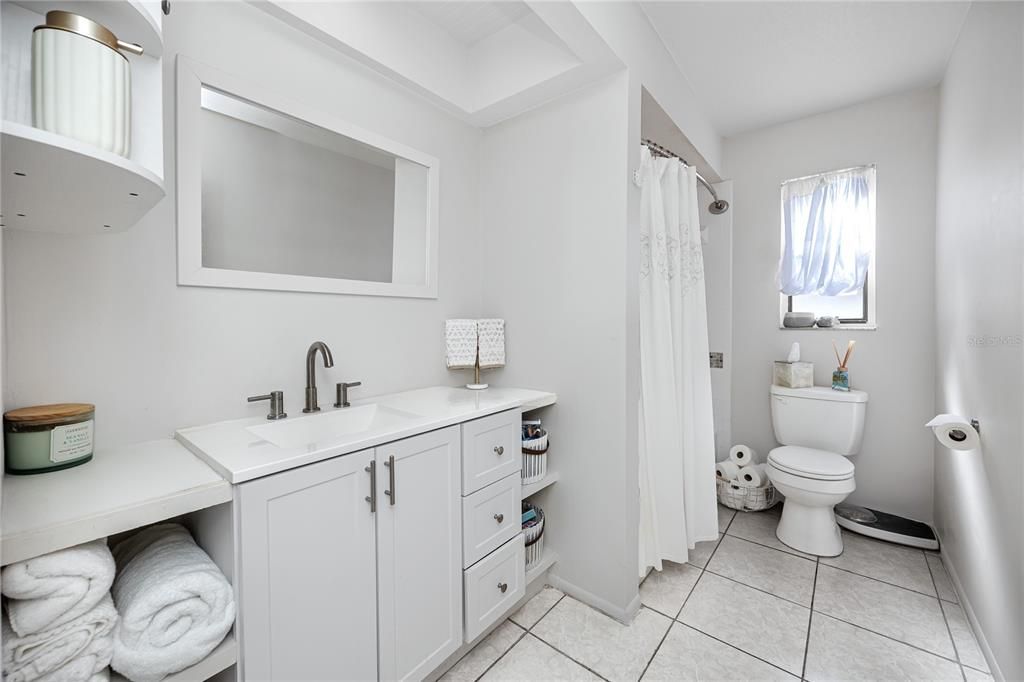 En Venta: $519,000 (3 camas, 2 baños, 1570 Pies cuadrados)