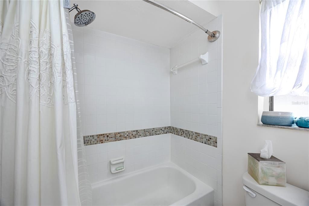 En Venta: $519,000 (3 camas, 2 baños, 1570 Pies cuadrados)