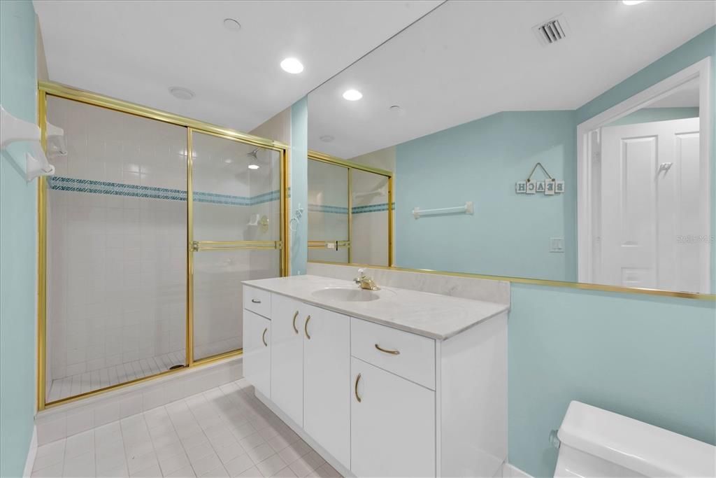 For Rent: $4,045 (3 beds, 2 baths, 1891 Square Feet)