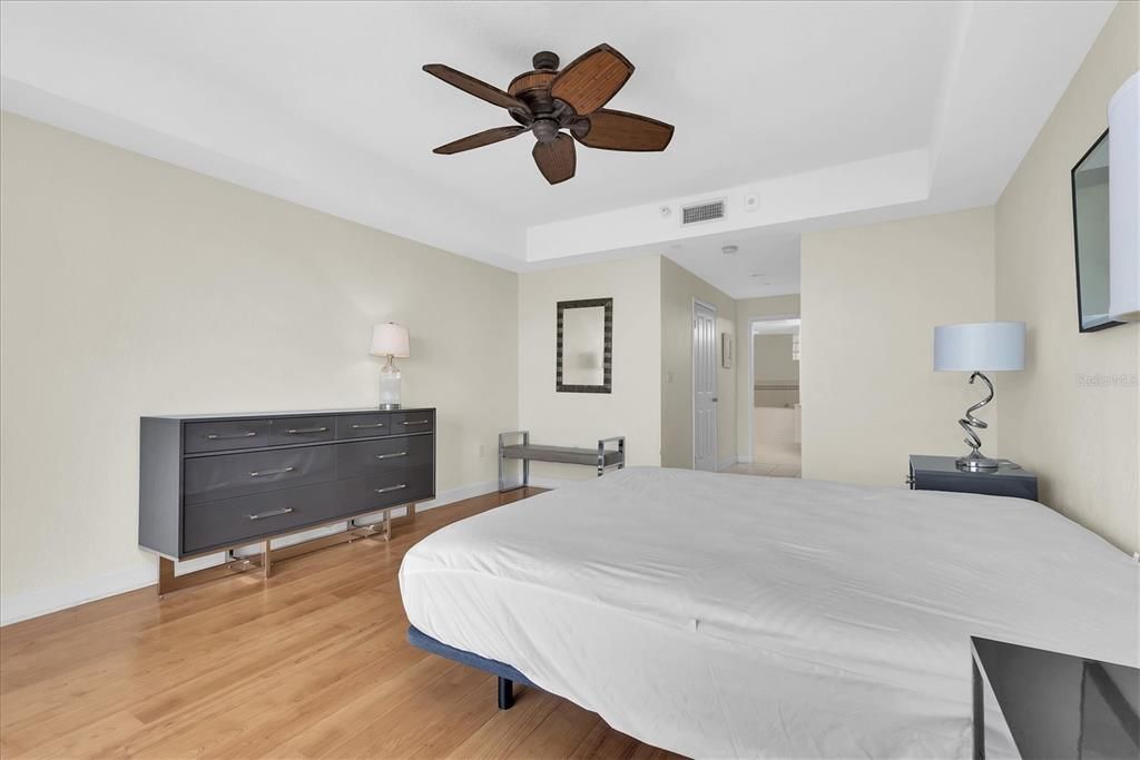 For Rent: $4,045 (3 beds, 2 baths, 1891 Square Feet)