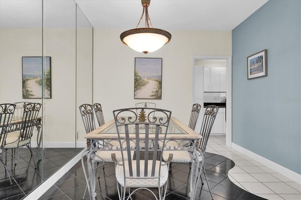 For Rent: $4,045 (3 beds, 2 baths, 1891 Square Feet)