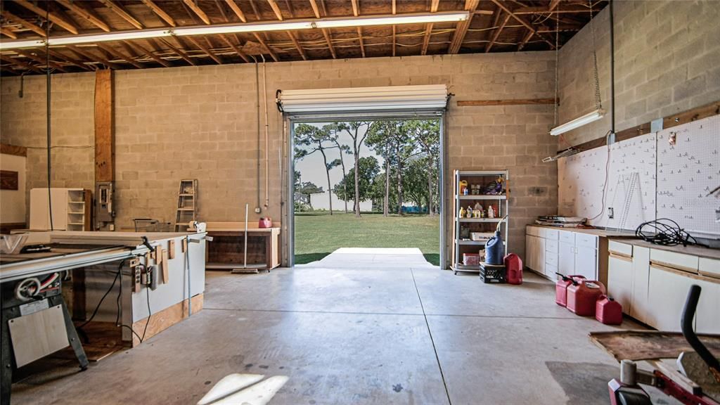 For Sale: $925,000 (3 beds, 2 baths, 2283 Square Feet)