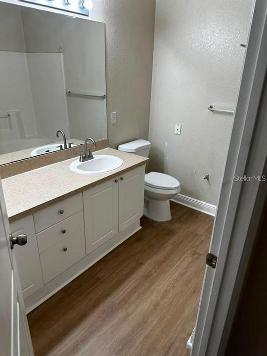 For Rent: $1,495 (2 beds, 1 baths, 890 Square Feet)