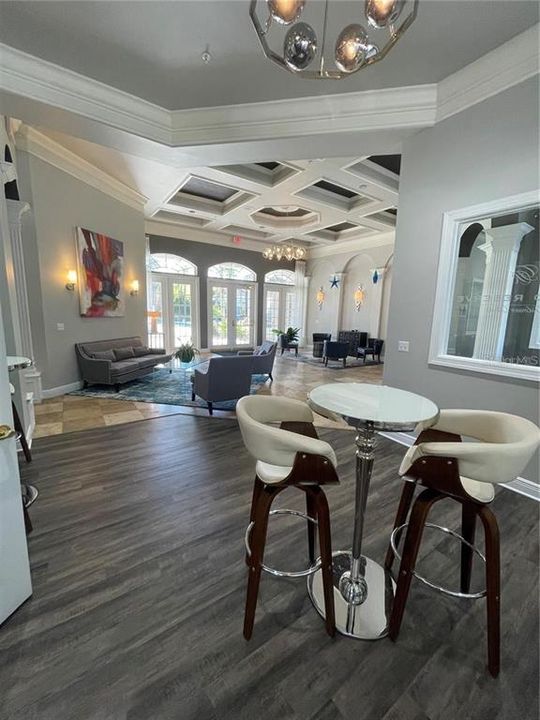 For Rent: $1,495 (2 beds, 1 baths, 890 Square Feet)
