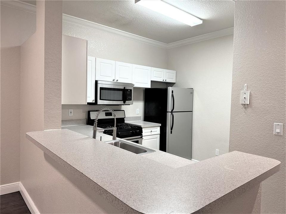 For Rent: $1,495 (2 beds, 1 baths, 890 Square Feet)