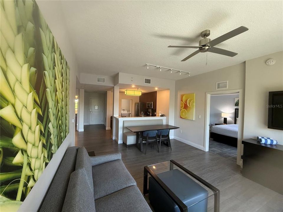 For Sale: $269,000 (3 beds, 2 baths, 1396 Square Feet)