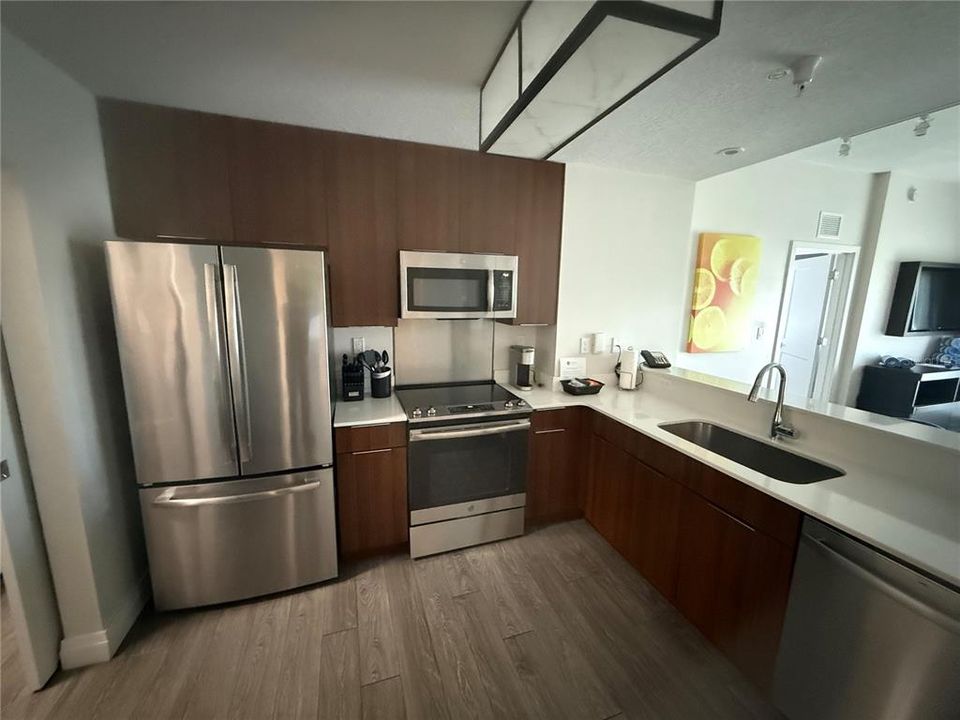 For Sale: $269,000 (3 beds, 2 baths, 1396 Square Feet)