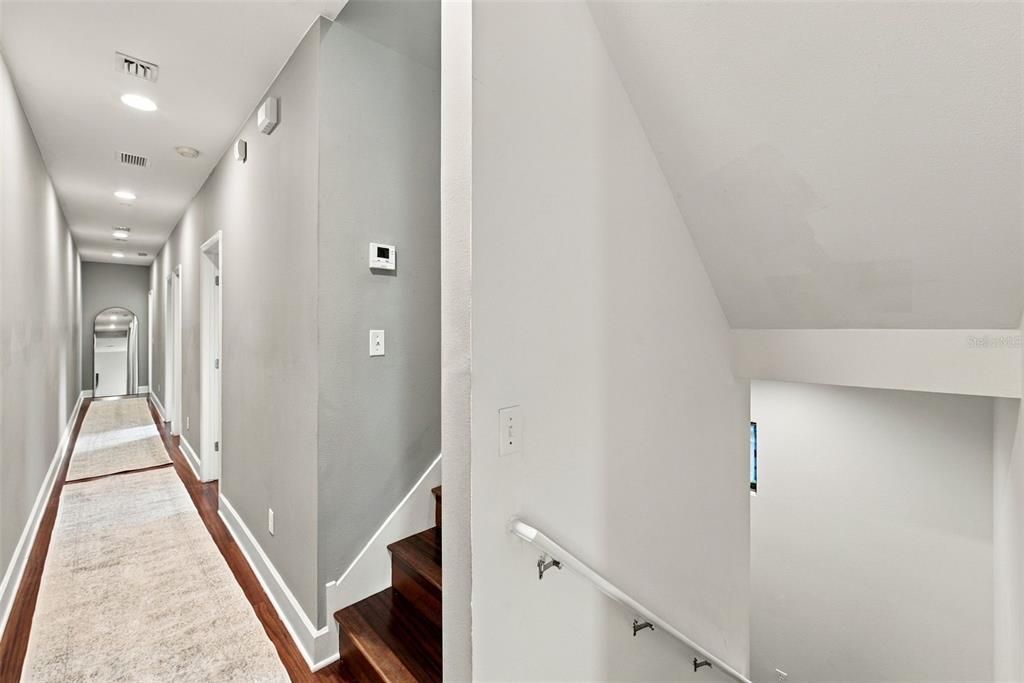En Venta: $749,000 (3 camas, 2 baños, 2541 Pies cuadrados)