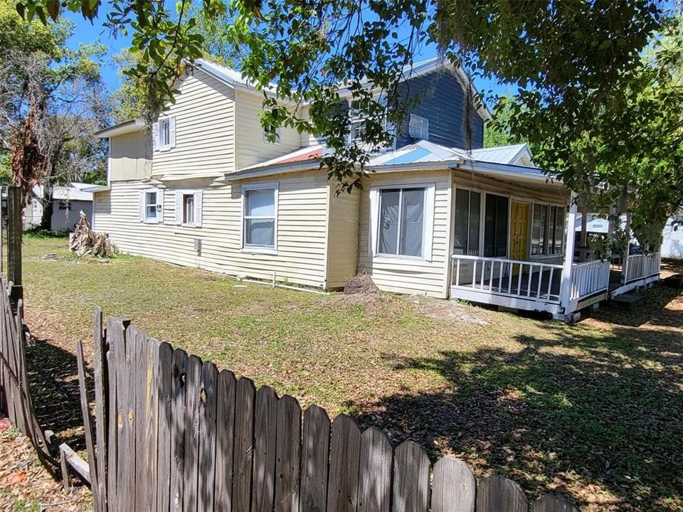 En Venta: $175,000 (4 camas, 3 baños, 2004 Pies cuadrados)
