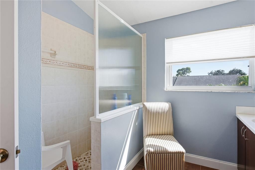 For Sale: $539,000 (3 beds, 2 baths, 1832 Square Feet)