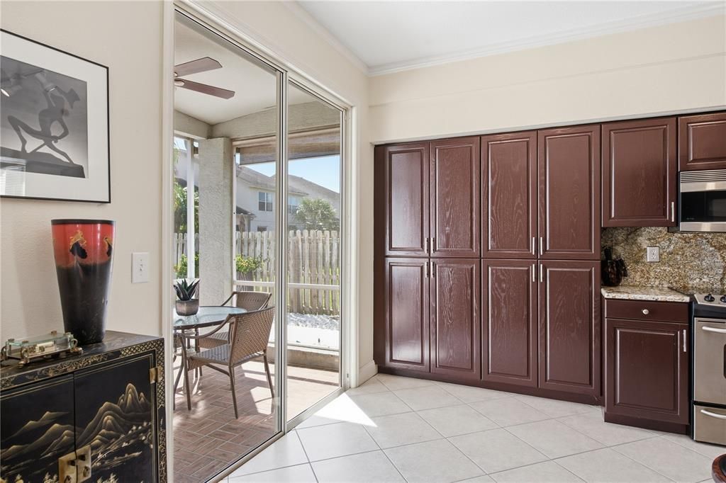 For Sale: $539,000 (3 beds, 2 baths, 1832 Square Feet)