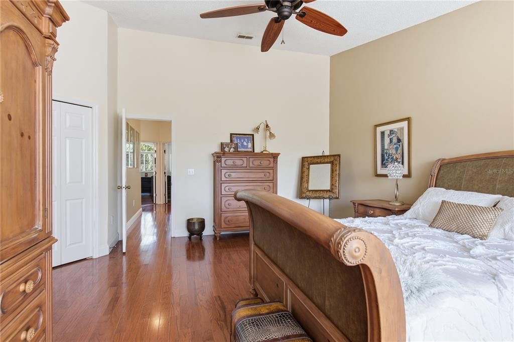 For Sale: $539,000 (3 beds, 2 baths, 1832 Square Feet)