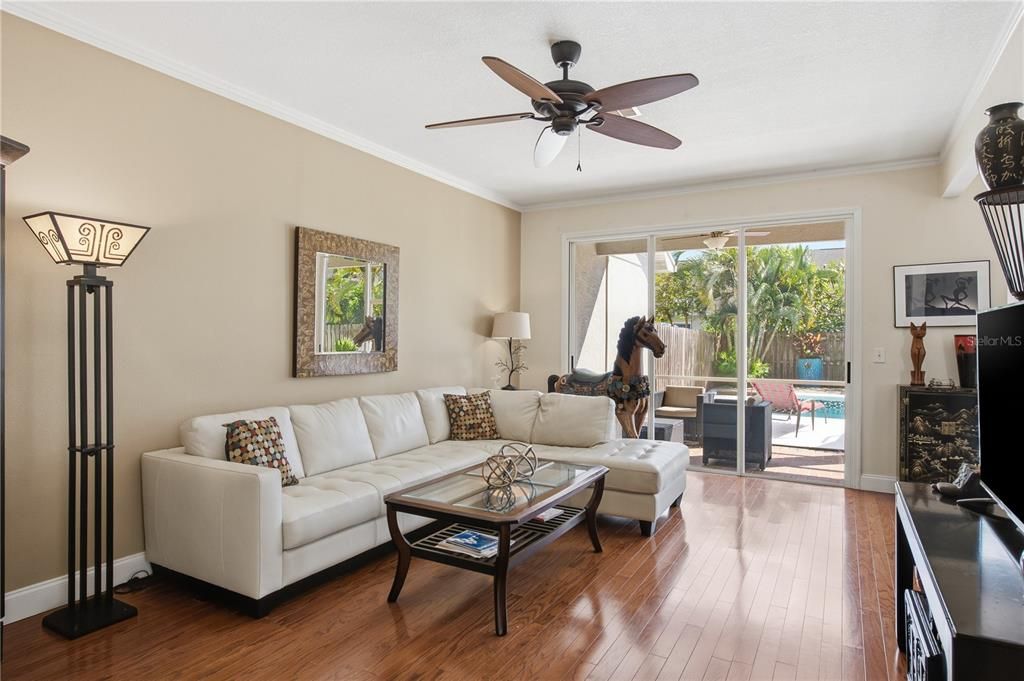 For Sale: $539,000 (3 beds, 2 baths, 1832 Square Feet)
