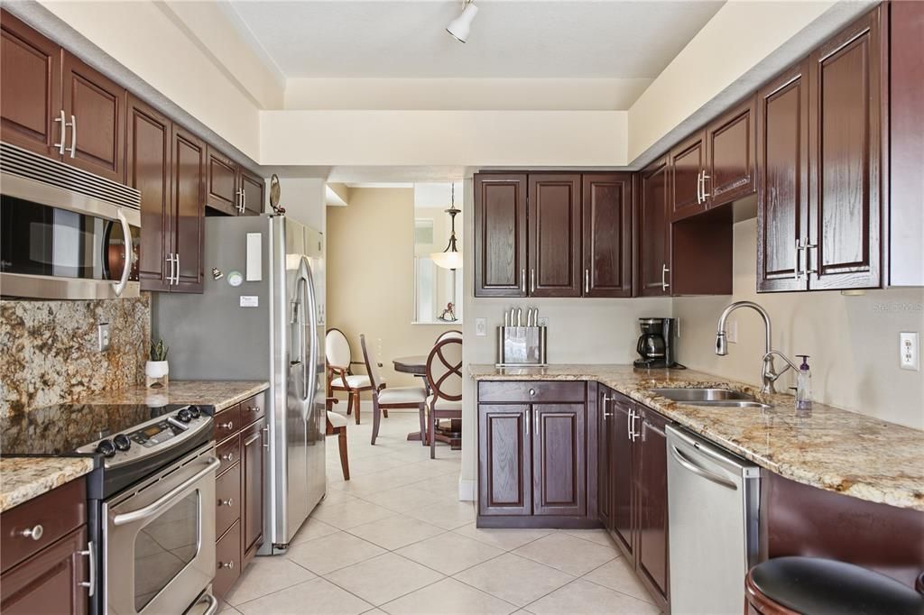 For Sale: $539,000 (3 beds, 2 baths, 1832 Square Feet)