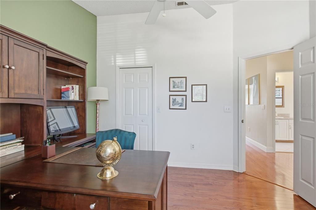 For Sale: $539,000 (3 beds, 2 baths, 1832 Square Feet)