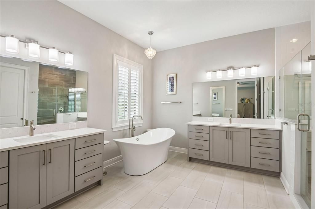 For Sale: $1,599,900 (5 beds, 4 baths, 3502 Square Feet)