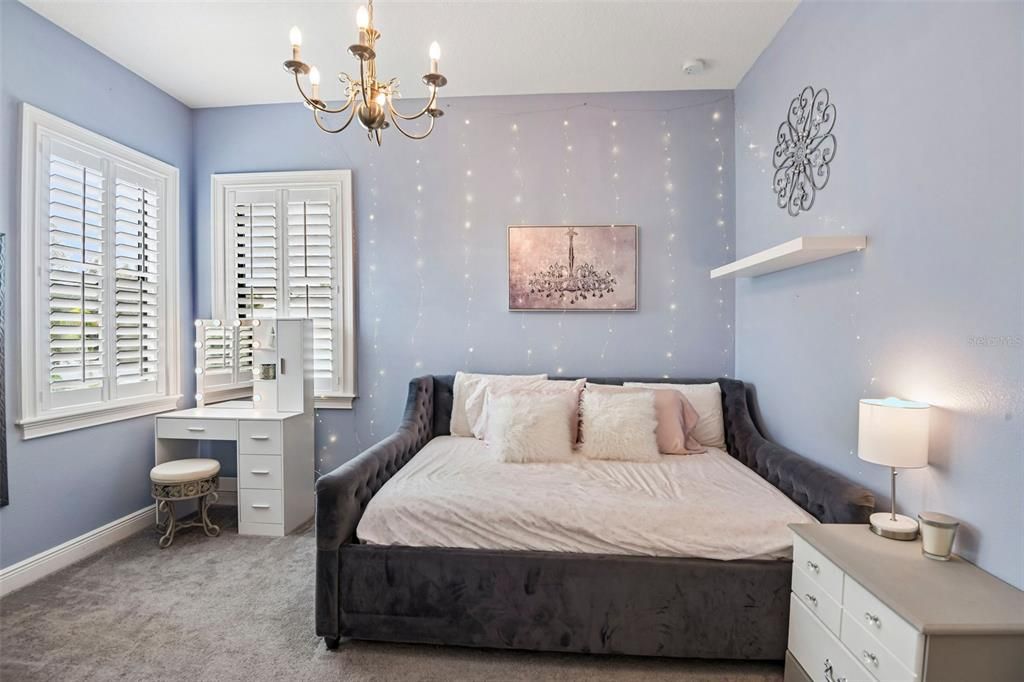 For Sale: $1,599,900 (5 beds, 4 baths, 3502 Square Feet)