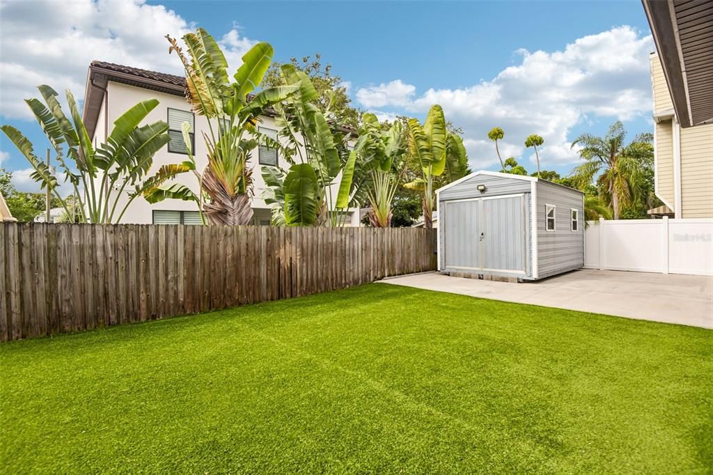 For Sale: $1,599,900 (5 beds, 4 baths, 3502 Square Feet)