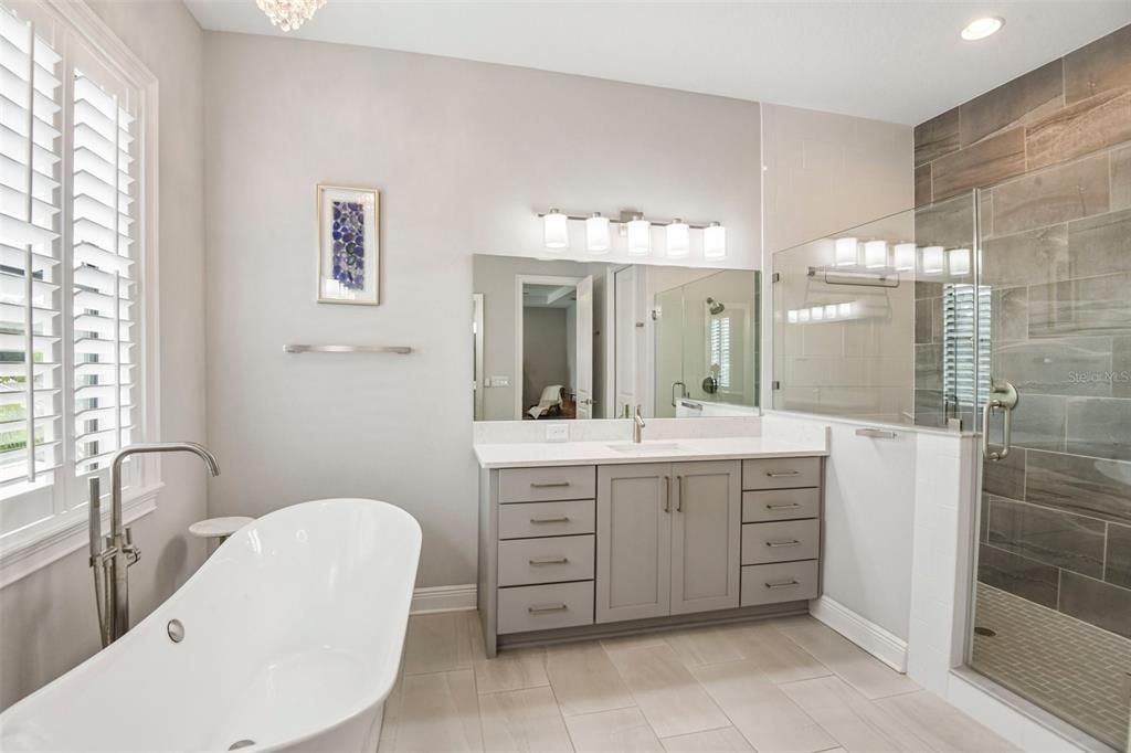 For Sale: $1,599,900 (5 beds, 4 baths, 3502 Square Feet)