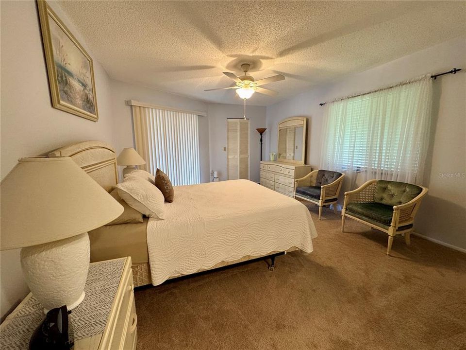 For Sale: $265,000 (3 beds, 2 baths, 1254 Square Feet)