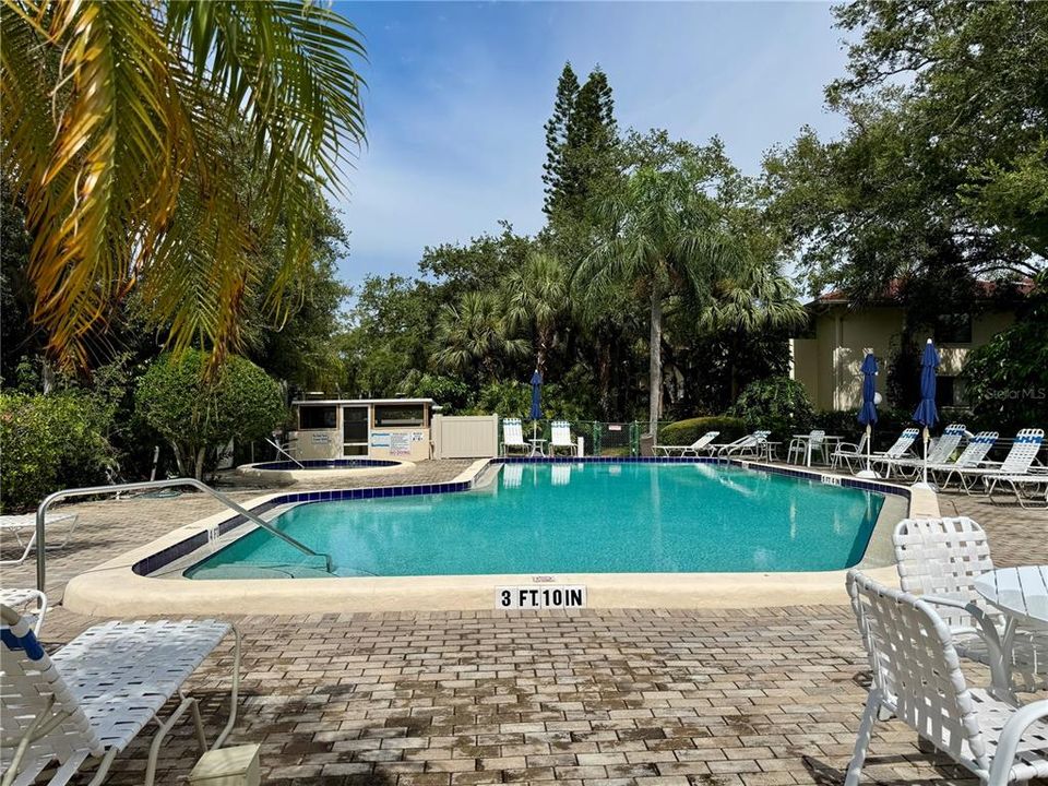 For Sale: $265,000 (3 beds, 2 baths, 1254 Square Feet)