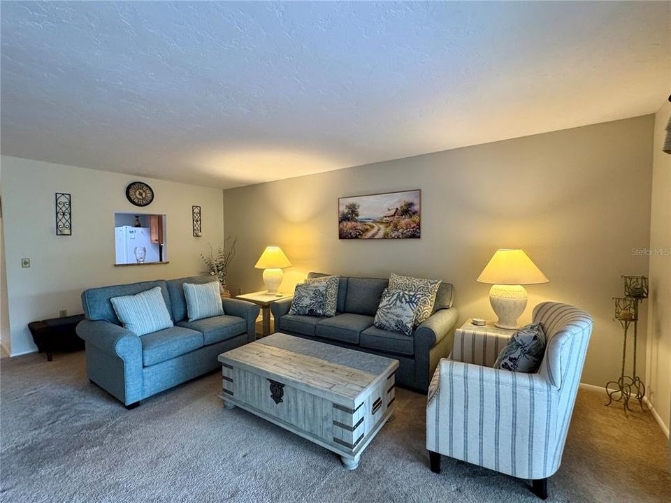 For Sale: $265,000 (3 beds, 2 baths, 1254 Square Feet)
