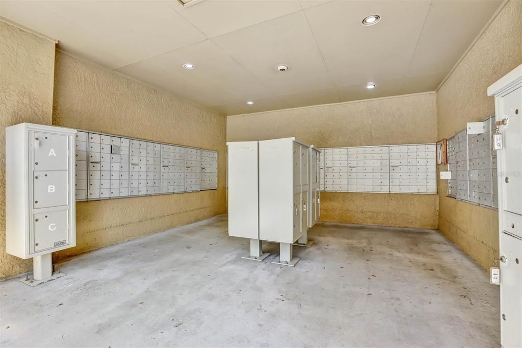 For Sale: $150,000 (2 beds, 2 baths, 1242 Square Feet)