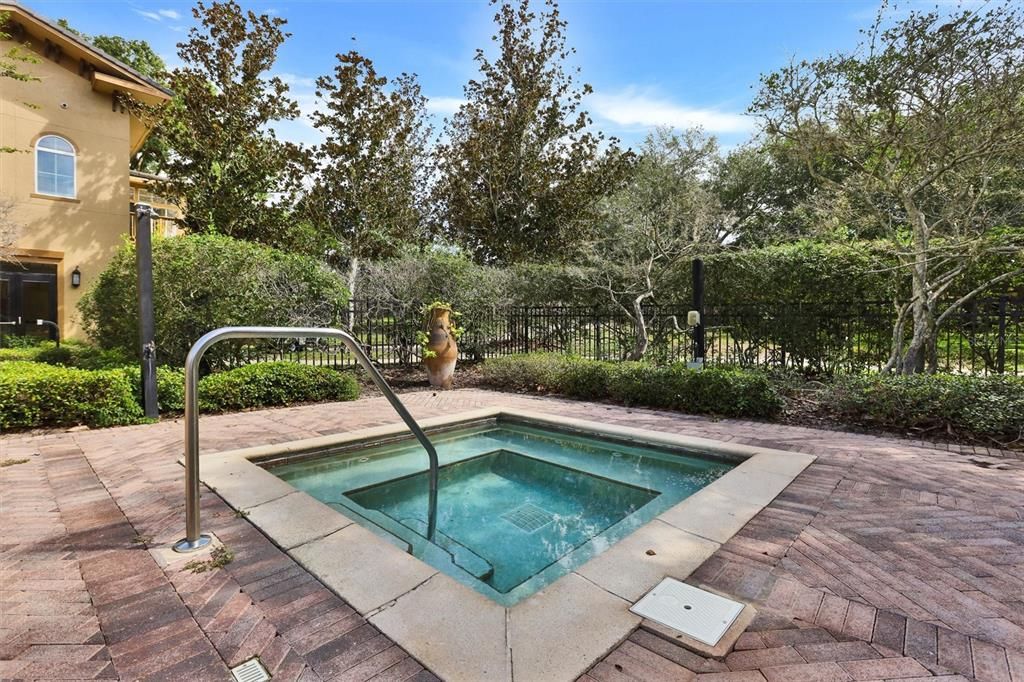 For Sale: $150,000 (2 beds, 2 baths, 1242 Square Feet)