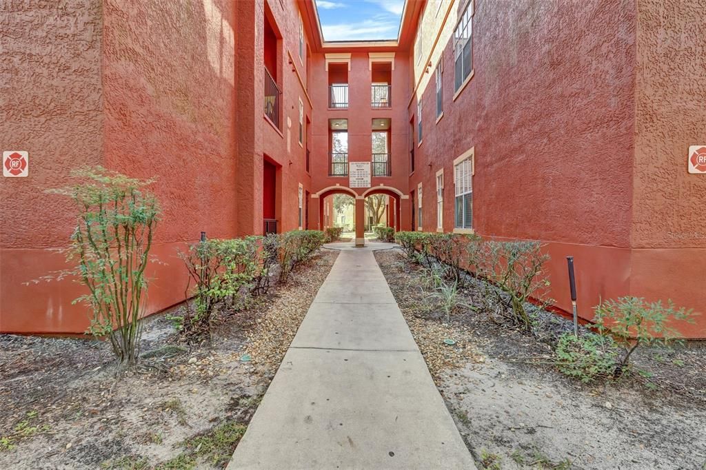 For Sale: $150,000 (2 beds, 2 baths, 1242 Square Feet)