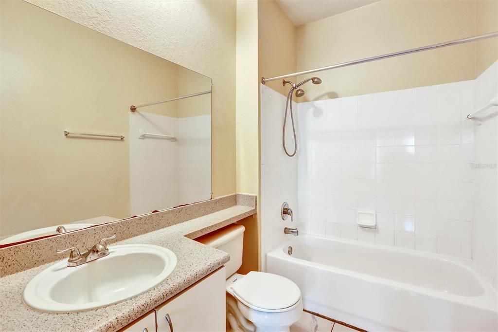 For Sale: $150,000 (2 beds, 2 baths, 1242 Square Feet)