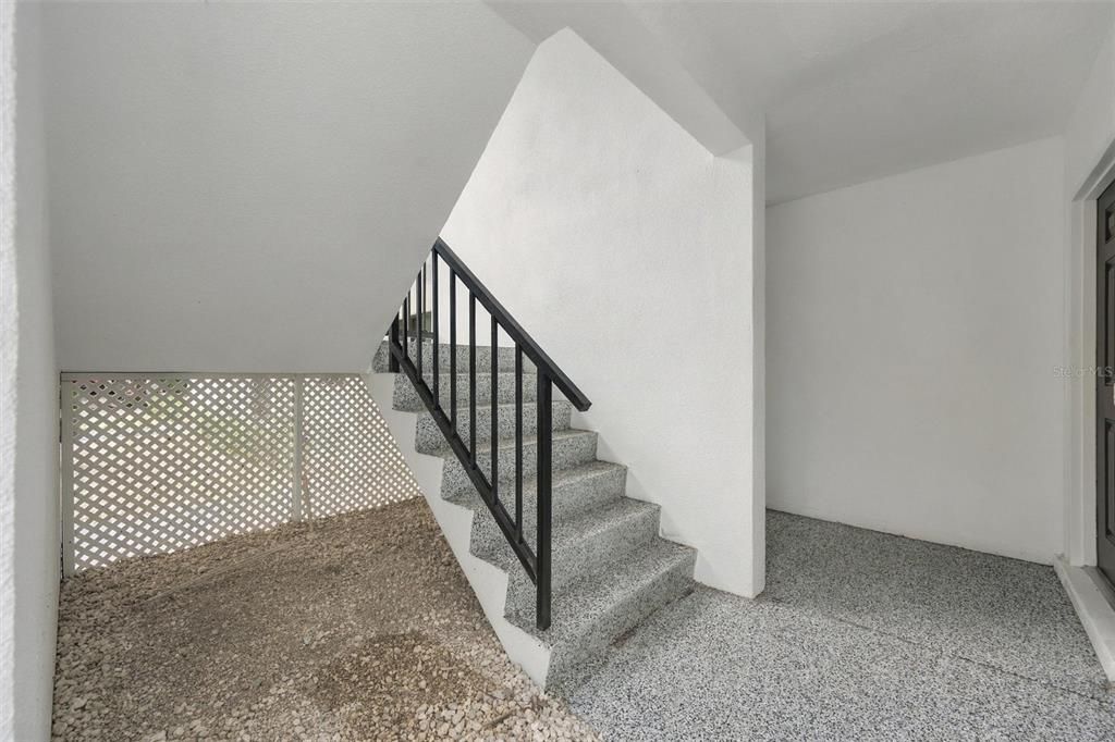 For Rent: $3,250 (2 beds, 2 baths, 1000 Square Feet)