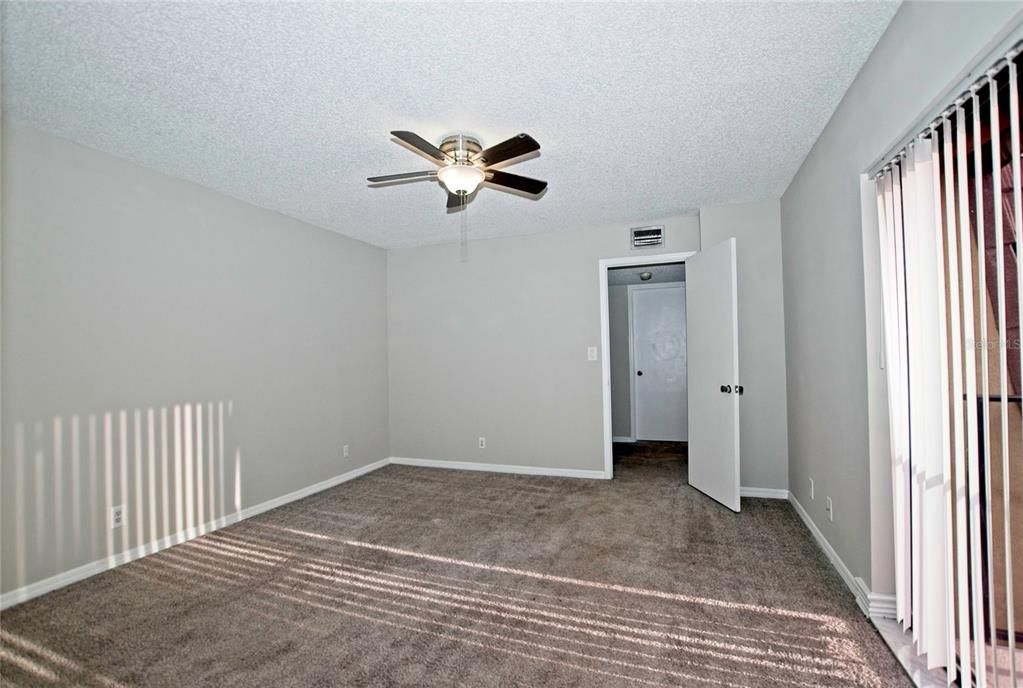 For Sale: $200,000 (2 beds, 2 baths, 1285 Square Feet)