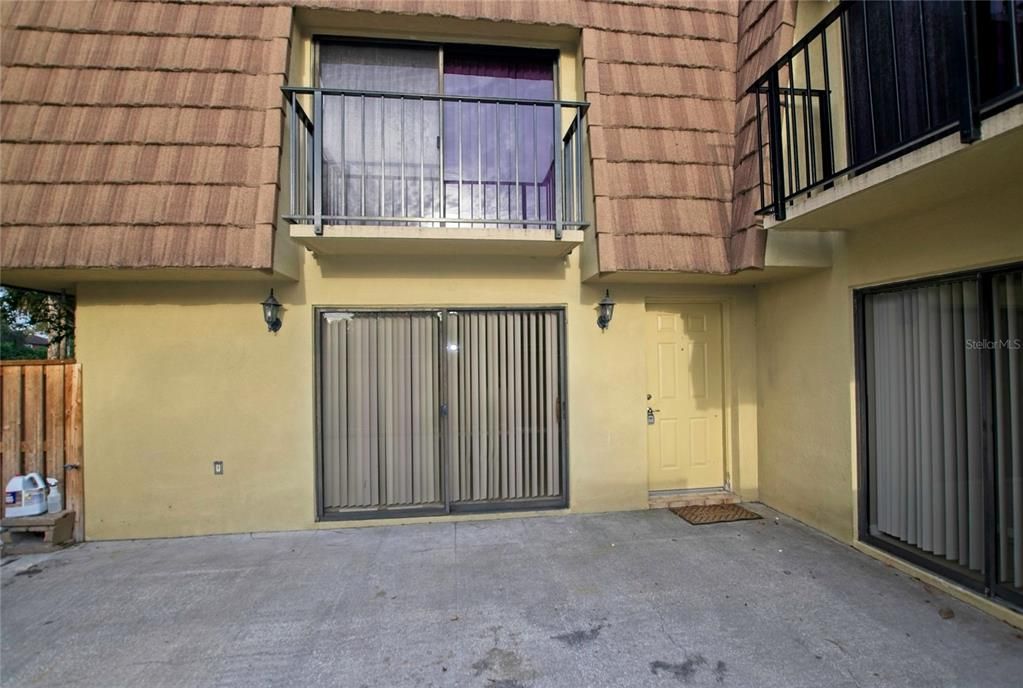 For Sale: $200,000 (2 beds, 2 baths, 1285 Square Feet)